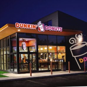 10 καταστήματα Franchise καφέ που ανταγωνίζονται το Starbucks