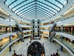 Τι γίνεται στο Retail: Θάνατος του παραδοσιακού εμπορικού κέντρου