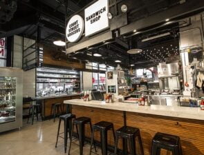 Η νέα τάση στο retail: Food halls