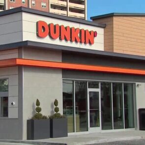 O νέος CEO της Dunkin’ Donuts επικεντρώνεται στο brand