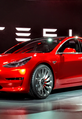 Ρεκόρ πωλήσεων για την Tesla παρ’όλες τις ελλείψεις σε ημιαγωγούς