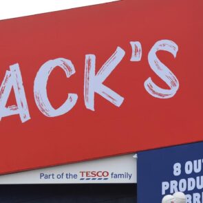 H Tesco άνοιγει το discount concept Jack&#8217;s για να &#8220;αμυνθεί&#8221; απέναντι σε  Lidl και Aldi