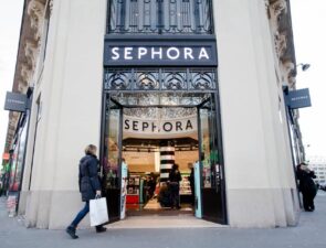 Φυσικό Κατάστημα | Πλεονέκτημα ή Μειονέκτημα;