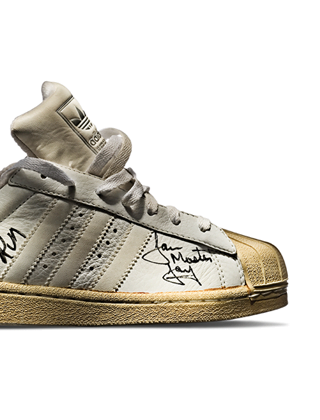 Η ιστορία πίσω από την επιτυχία της Adidas σε εικόνες