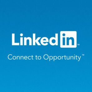 Κατάταξη για Facebook, Twitter, Snapchat, Instagram, LinkedIn ,YouTube σχετικά με ιδιωτικό απόρρητο, ψεύτικες ειδήσεις, συνάφεια στο περιεχόμενο, ασφάλεια