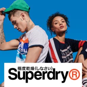Η Superdry χάνει κέρδη από τον ζεστό καιρό