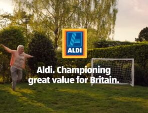 Τα Aldi γίνονται δημιουργικά για τα Χριστούγεννα