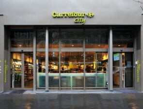 Το πιλοτικό κατάστημα της Carrefour &#8220;αναμειγνύει&#8221; τρόφιμα και ψηφιακή τεχνολογία