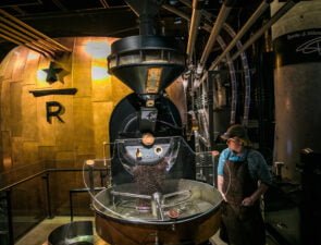 Reserve Roastery της Starbucks στη Νέα Υόρκη: κάτι παραπάνω από ένα μέρος με καλό latte