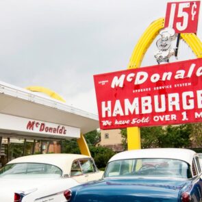 Τα McDonald&#8217;s κυκλοφόρησαν νέο Burger στις Η.Π.Α.