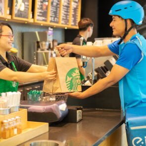 H Κίνα δείχνει το δρόμο για τα Starbucks στην Αμερική