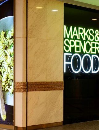 Η Marks &#038; Spencer και η Ocado θα παραδίδουν τρόφιμα και στο μέλλον ρούχα στο σπίτι