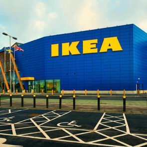 Πώς τα brands βοηθούν τους καταναλωτές να κάνουν πιο υπεύθυνες αγορές