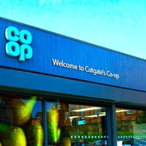 Το Co-op ξεκινά online delivery με ηλεκτρικά ποδήλατα