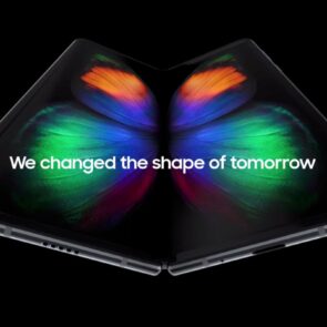 Πώς το Galaxy Fold One της Samsung ξεπερνά το iPhone XS