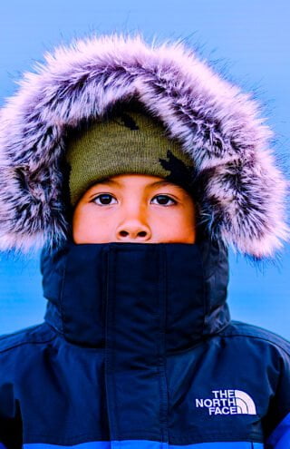 Η North Face ανακυκλώνει παλιές σκηνές σε cool τσάντες