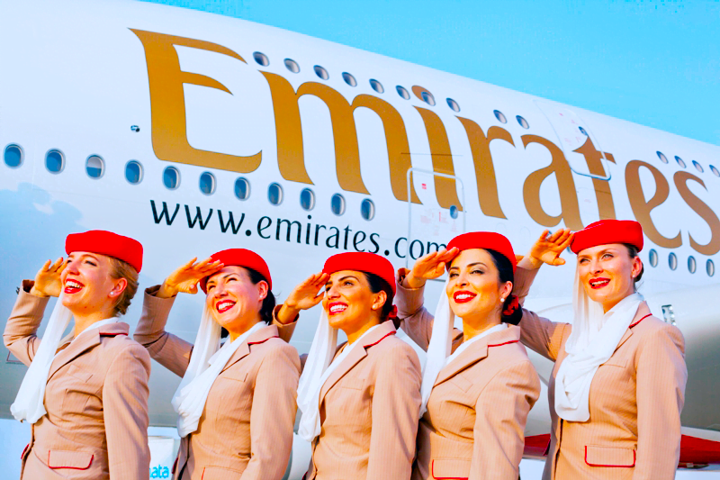 Πώς η Emirates προετοιμάζει 225.000 γεύματα την ημέρα για τους επιβάτες της