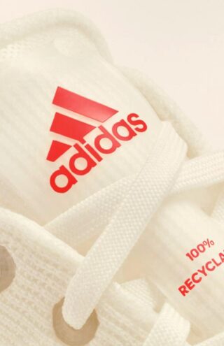 Το νέο παπούτσι της Adidas αλλάζει τον τρόπο με τον οποίο ο κόσμος αγοράζει sneakers