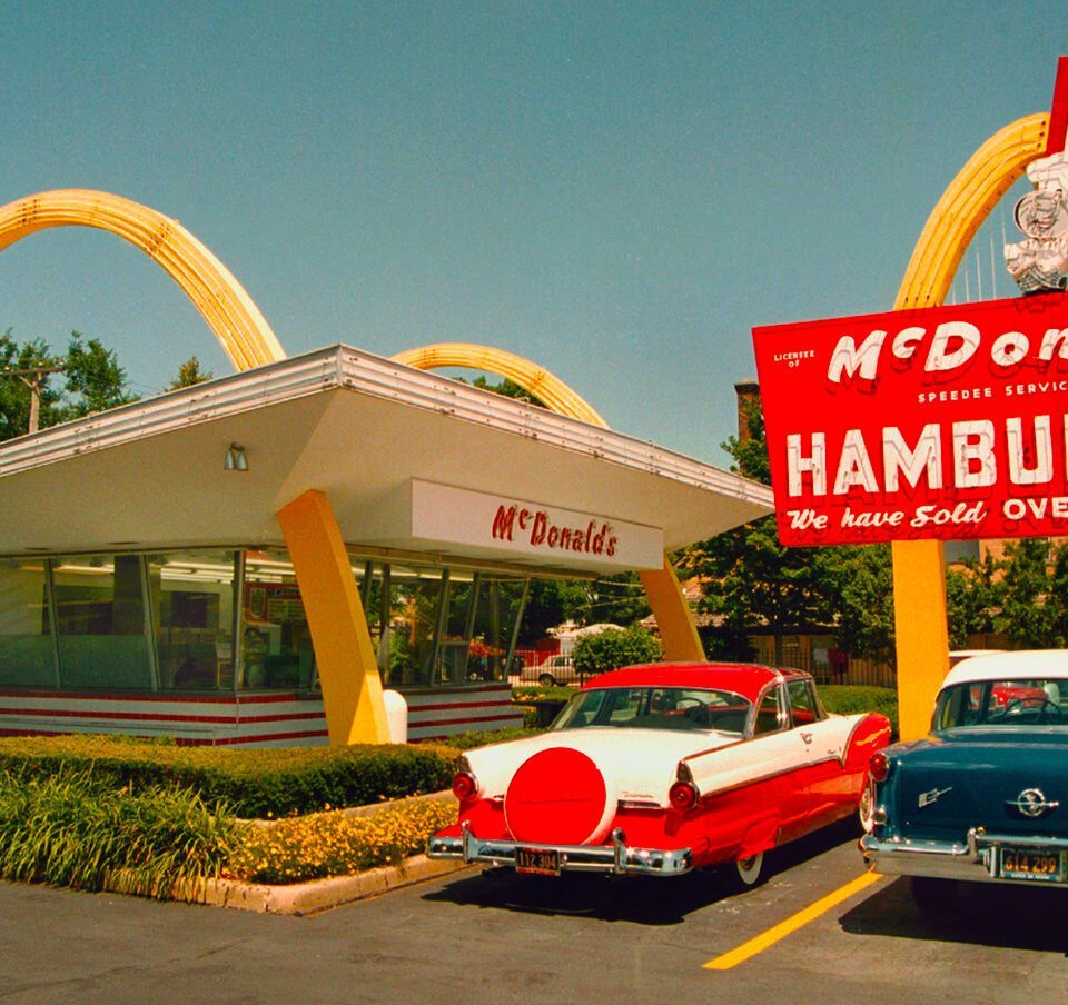 Πώς σχεδιάζει η McDonald&#8217;s να χρησιμοποιήσει τη μηχανική μάθηση για να εξατομικεύσει το Drive-Thru