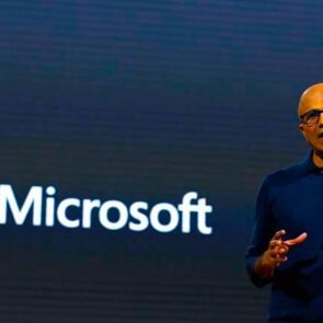 Η Microsoft εκθρονίζει το Amazon