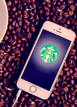 Η Walmart μπαίνει στο παιχνίδι των Starbucks, Amazon και Uber για την κυριαρχία στις πληρωμές μέσω κινητού