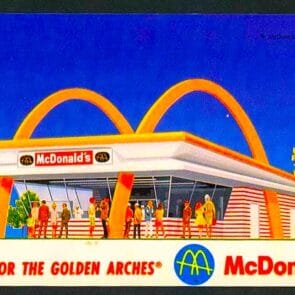 Τα McDonald&#8217;s με επώνυμη μόδα για πικάντικο κοτόπουλο