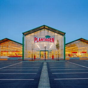 Plantagen |  η μεγαλύτερη αλυσίδα με είδη κήπου στη Σκανδιναβία