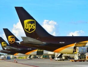 Το δίκτυο εφοδιαστικής της Amazon δεν αποτελεί απειλή για τη FedEx και τη UPS