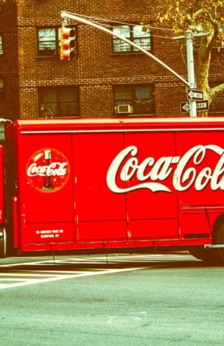 Η  Coca-Cola αφήνει τους καταναλωτές να πειραματιστούν με τις γεύσεις