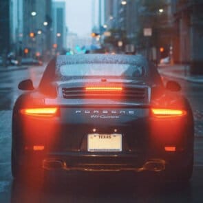 Το σχέδιο της Porsche να κερδίσει τους Millenials