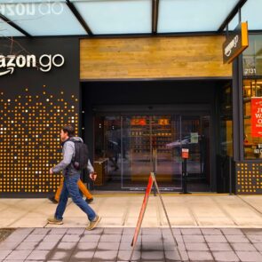 To 59% των καταναλωτών στις ΗΠΑ θεωρούν το Amazon Go «απειλή» για τις μεγάλες αλυσίδες σουπερμάρκετ
