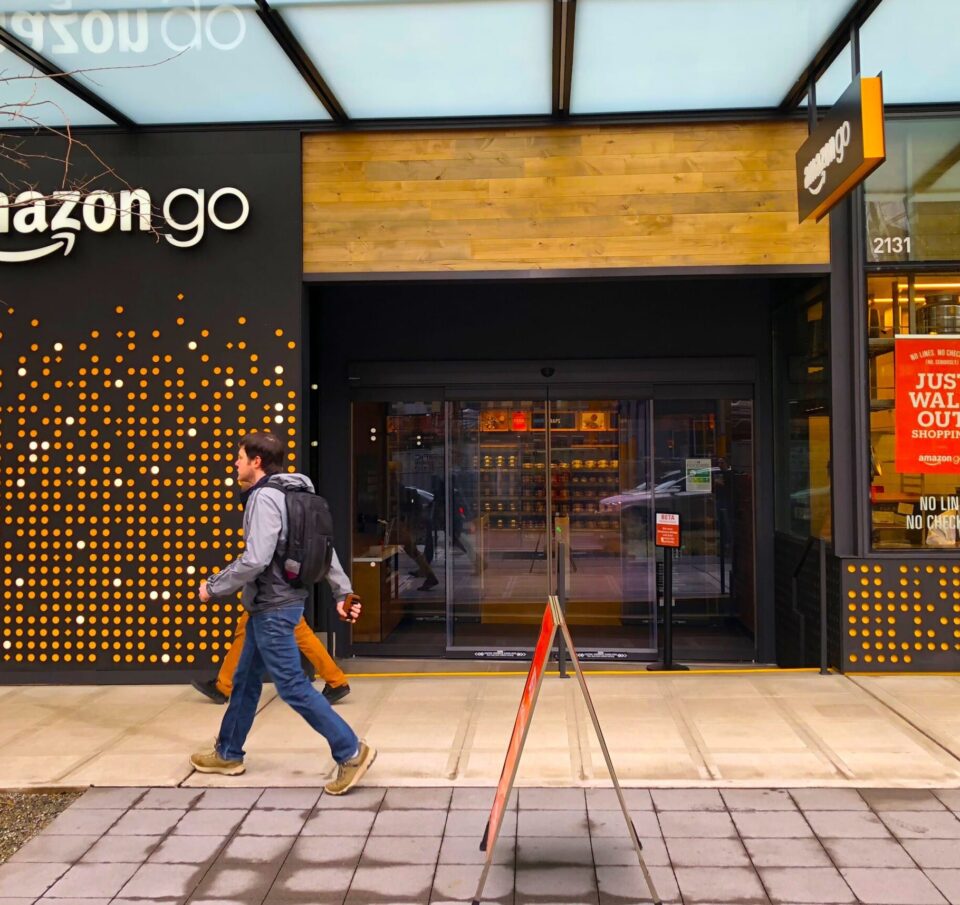 To 59% των καταναλωτών στις ΗΠΑ θεωρούν το Amazon Go «απειλή» για τις μεγάλες αλυσίδες σουπερμάρκετ