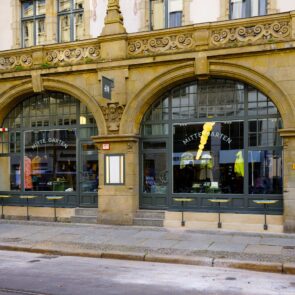 Η H&#038;M άνοιξε ένα διαφορετικό κατάστημα στο Βερολίνο