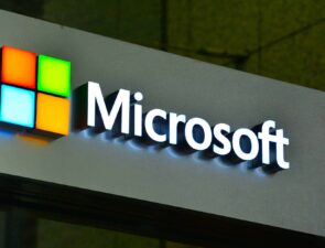 Η Microsoft στην Ιαπωνία πειραματίζεται με Σαββατοκύριακο 3 ημερών και η παραγωγικότητα αυξάνεται σχεδόν κατά 40%