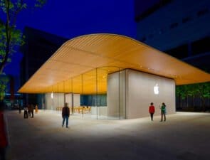 Η Apple εγκαινιάζει in-store trade και πρόγραμμα μηνιαίων πληρωμών για να αυξήσει τις πωλήσεις