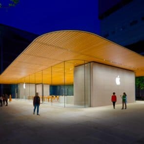 Η Apple εγκαινιάζει in-store trade και πρόγραμμα μηνιαίων πληρωμών για να αυξήσει τις πωλήσεις