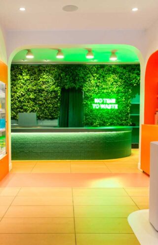 Η Tupperware ανοίγει pop-up κατάστημα στο SoHo