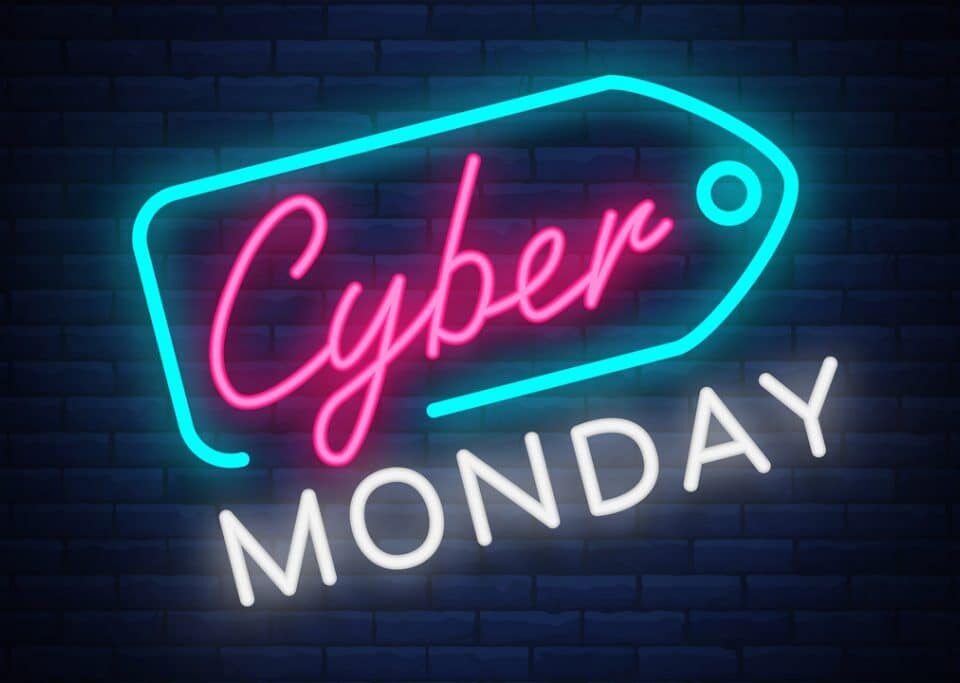 Η Cyber Monday έκανε record στην Αμερική καθώς οι αγοραστές ξόδεψαν 12 εκ. δολ. το λεπτό