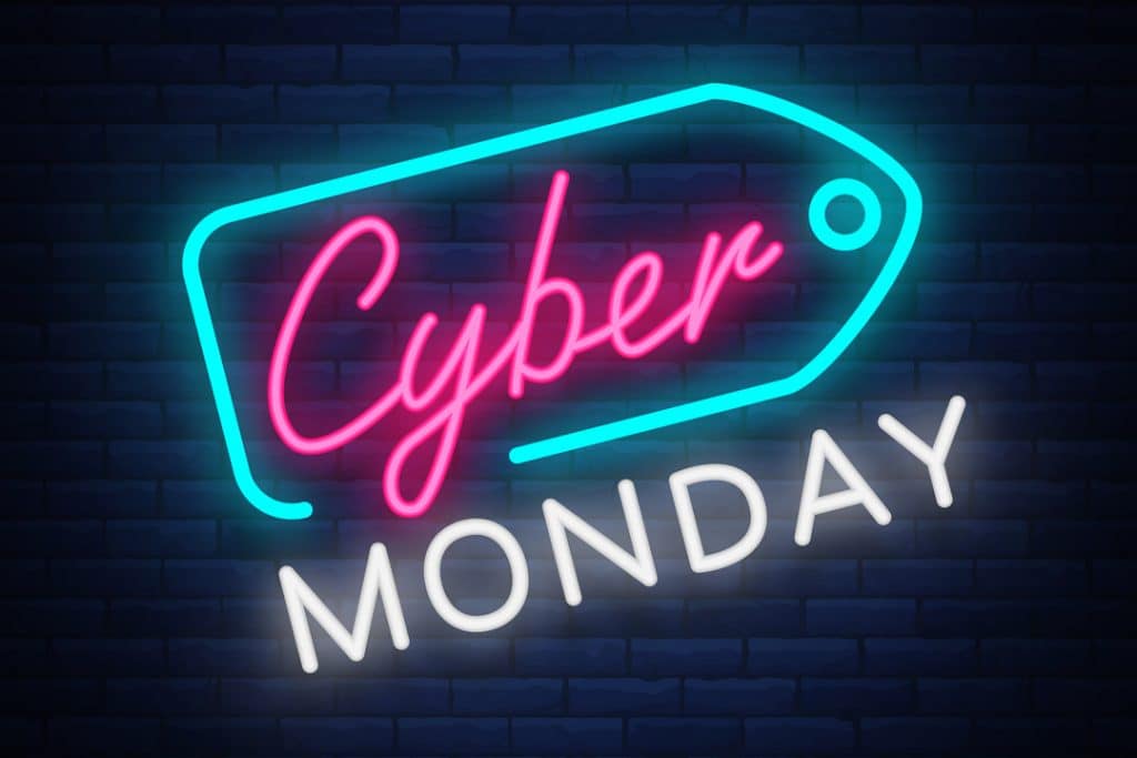 Η Cyber Monday έκανε record στην Αμερική καθώς οι αγοραστές ξόδεψαν 12 εκ. δολ. το λεπτό