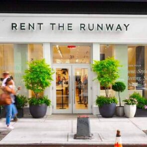 Η Rent the Runway συνεργάζεται με την W Hotels