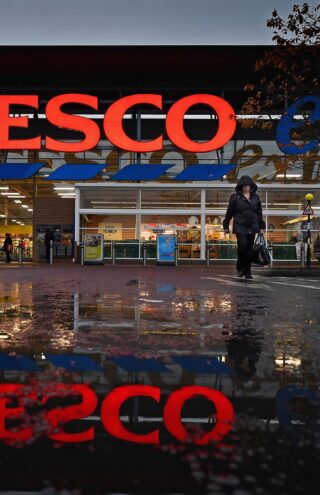 Τα super market στην Αγγλία  θα προσθέσουν 300.000 χρονοθυρίδες παράδοσης
