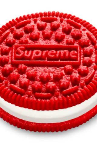 Το Supreme με το κόκκινο Oreo
