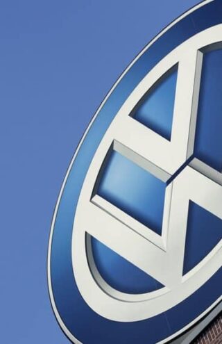 Volkswagen και Aston Martin αντιμετωπίζουν τις συνέπειες του κορονοιού