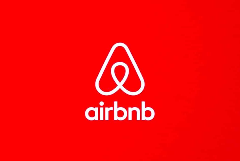 To Airbnb θα φιλοξενήσει 100.000 πρόσφυγες από την Ουκρανία