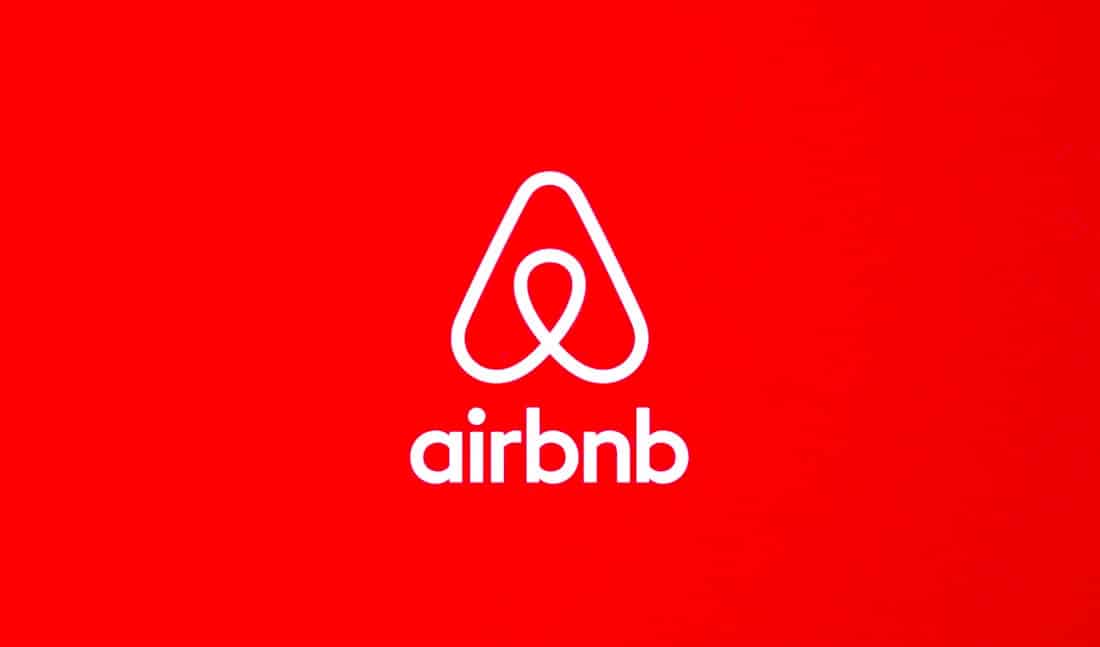 Γιατί το Airbnb ακυρώνει κρατήσεις για την Ουκρανία που προορίζονται για δωρεές