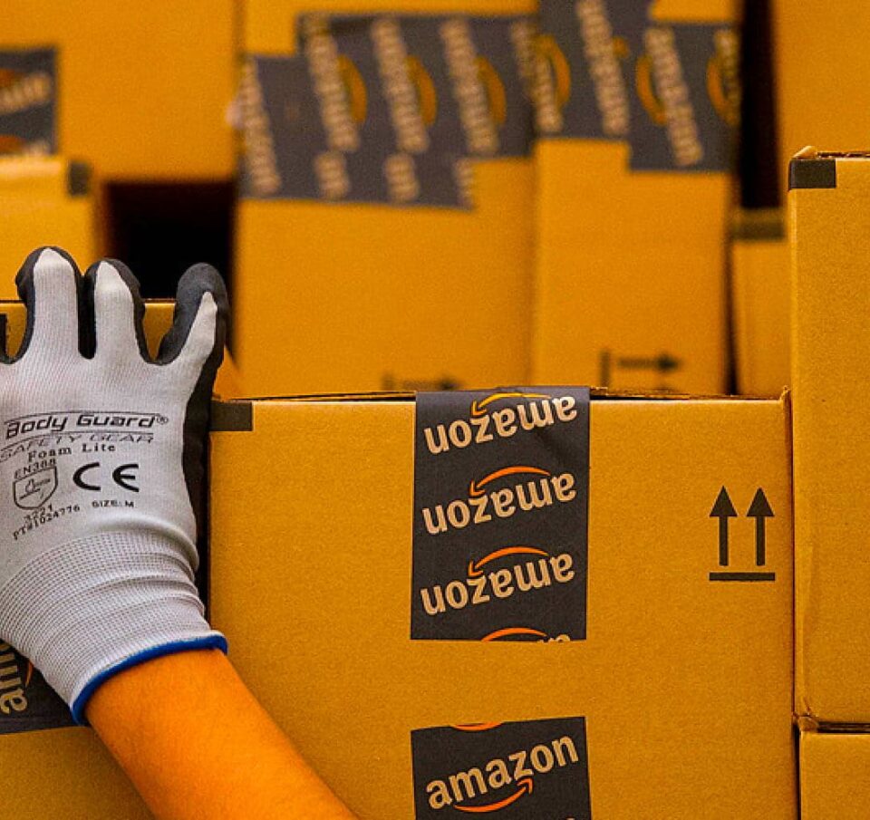 Το Amazon εφαρμόζει δύο νέα προγράμματα μειώνοντας το περιβαλλοντικό του αποτύπωμα 