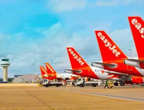 O ιδρυτής της easyJet Στ. Χατζηιωάννου θέλει να ακυρώσει τη συμφωνία με την Airbus