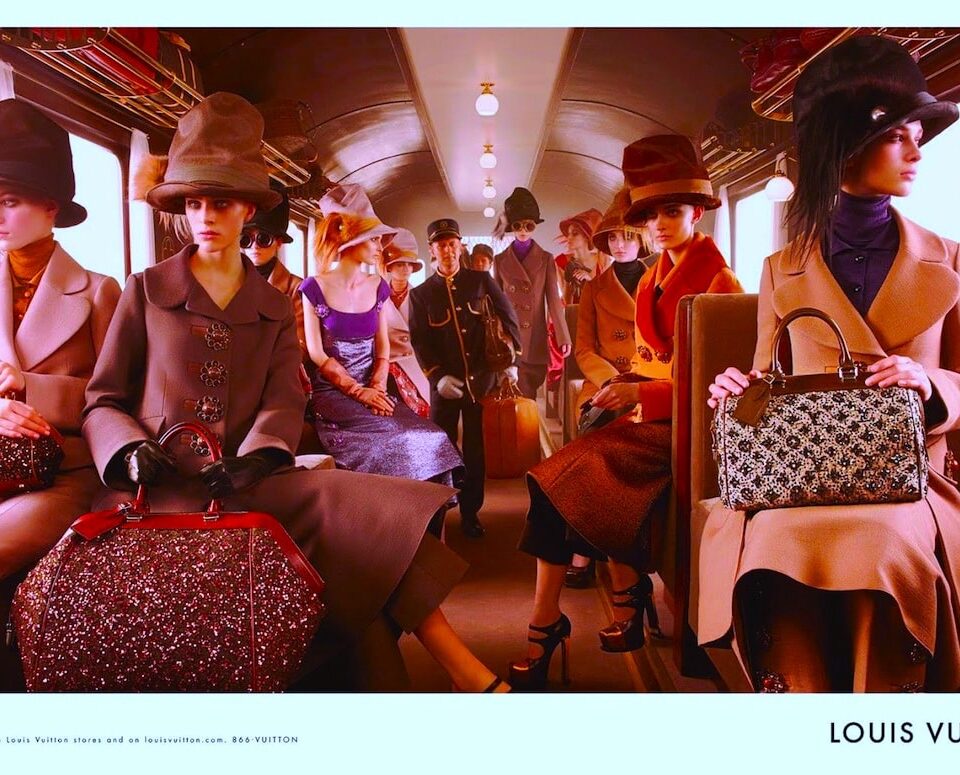 O όμιλος πολυτελείας LVMH εξηγεί γιατί θα συνεχίσει να πουλά γούνα