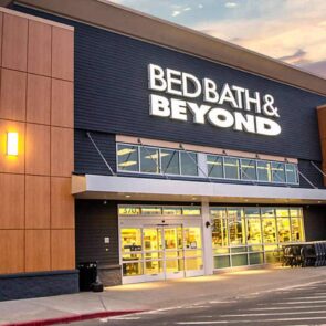 Η Bed Bath &#038; Beyond σχεδιάζει να επεκτείνει την υπηρεσία Curbside Pickup στο 90% των καταστημάτων της