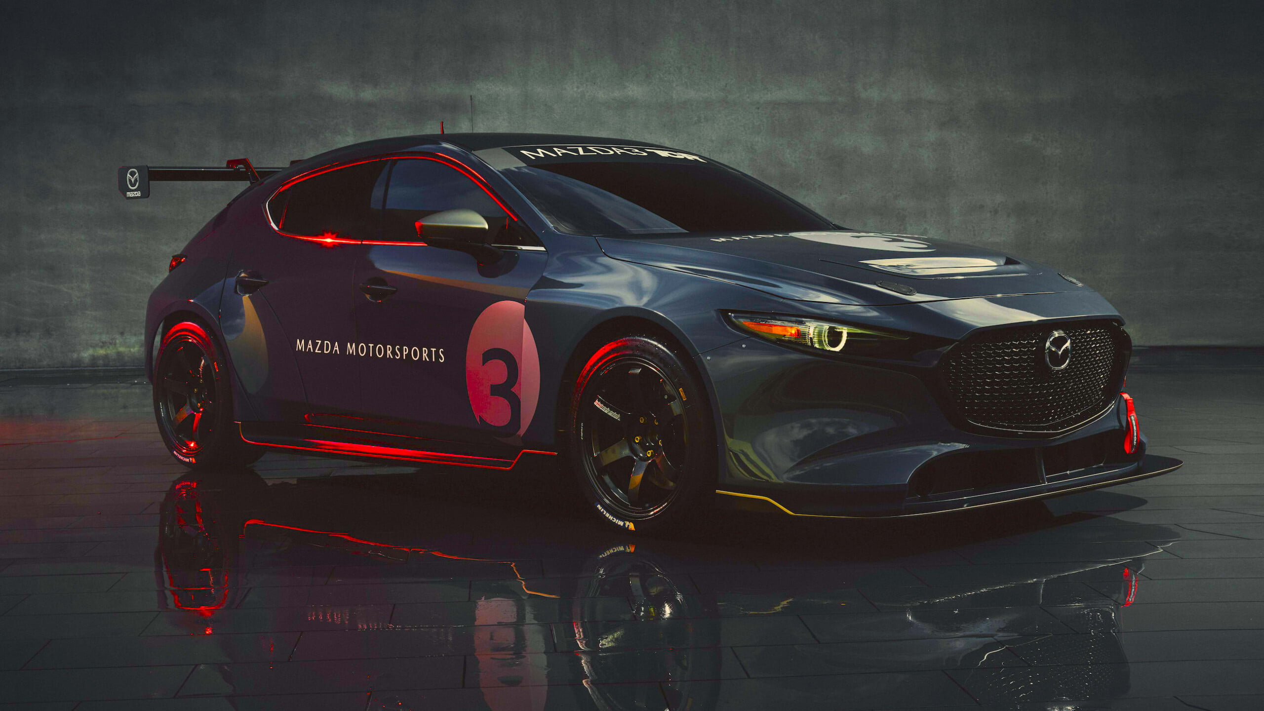 Η Mazda βάζει concept car στο PlayStation